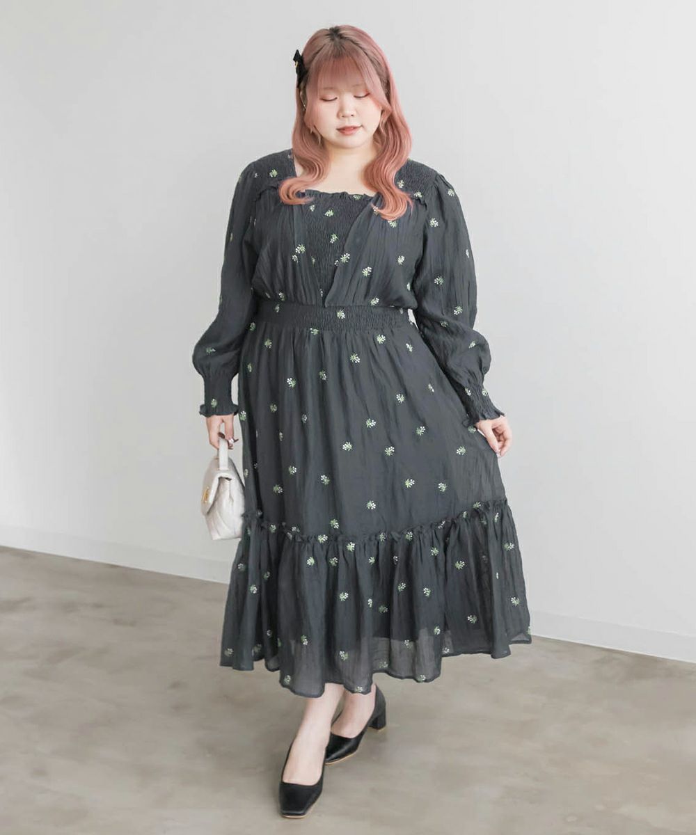CLETTEオリジナル☆花柄刺繍シャーリングワンピース | 大きいサイズ 
