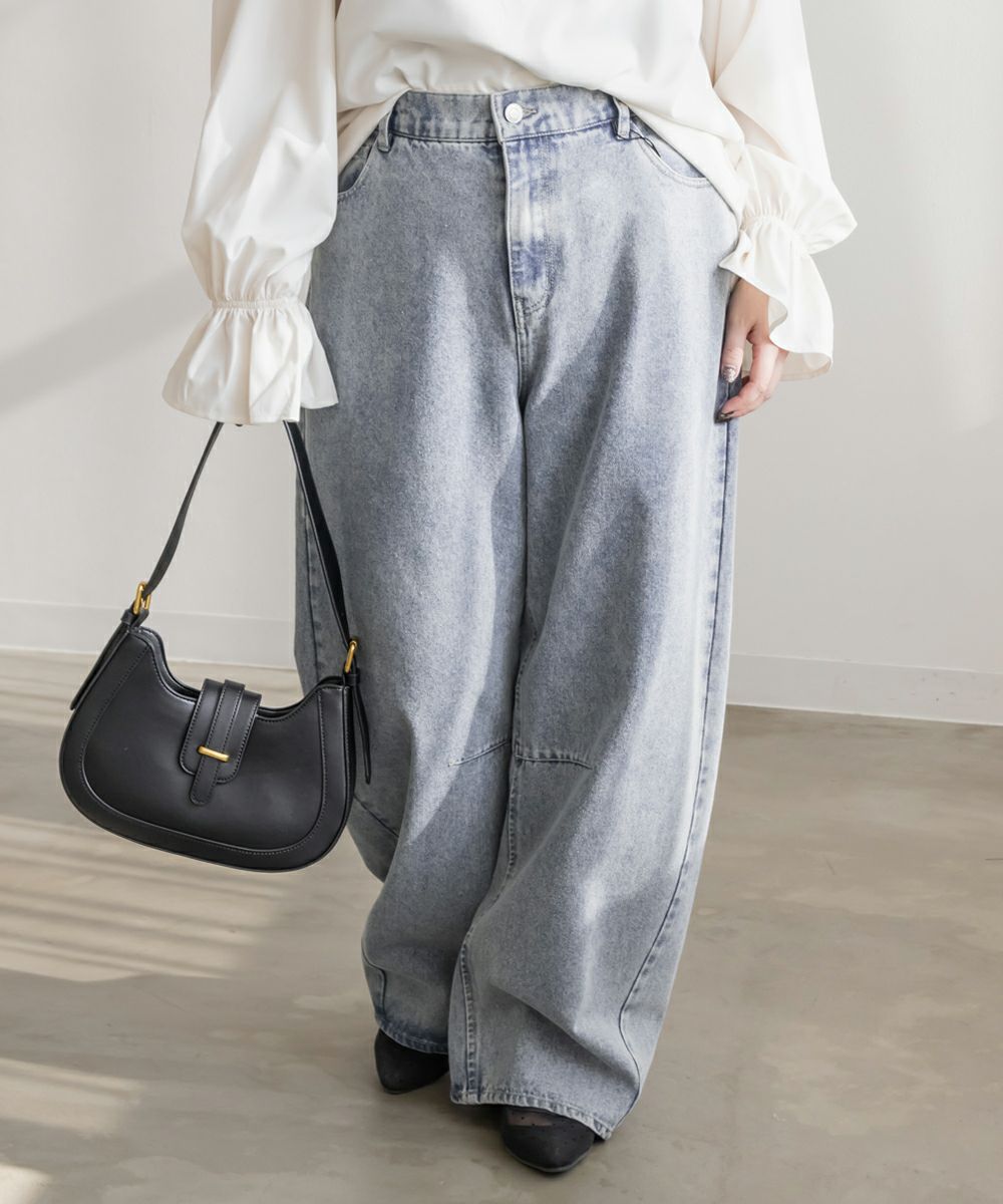 【新品・未使用】CLETTEオリジナル★バレルレッグデニムパンツ ブラック 4L CLETTEオリジナル☆バレルレッグデニムパンツ | 大きいサイズ