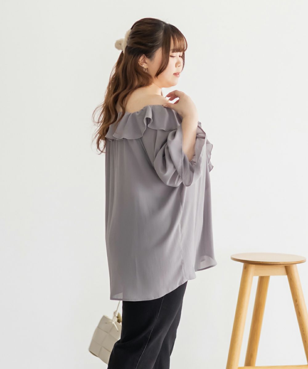 値下げしました。LUDLOW　ブラウス　Eva グレー LUDLOW ブラウス Eva グレー 値下げしました。LUDLOW ブラウス Eva