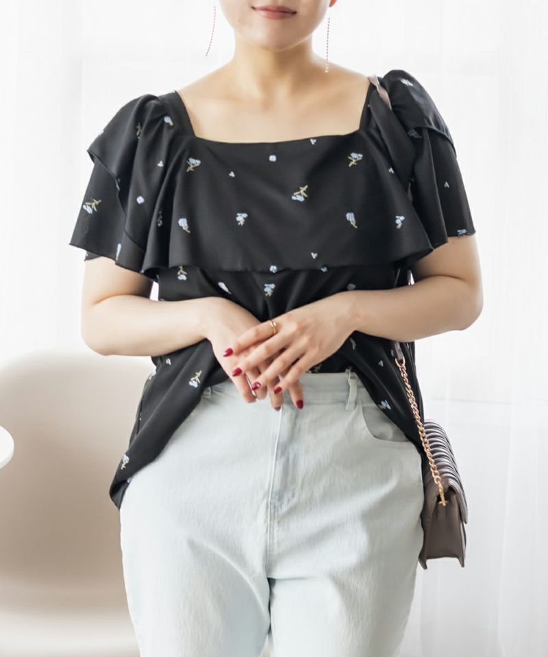 フラワー刺繍ワッフルジャガードフリルブラウス | 大きいサイズ